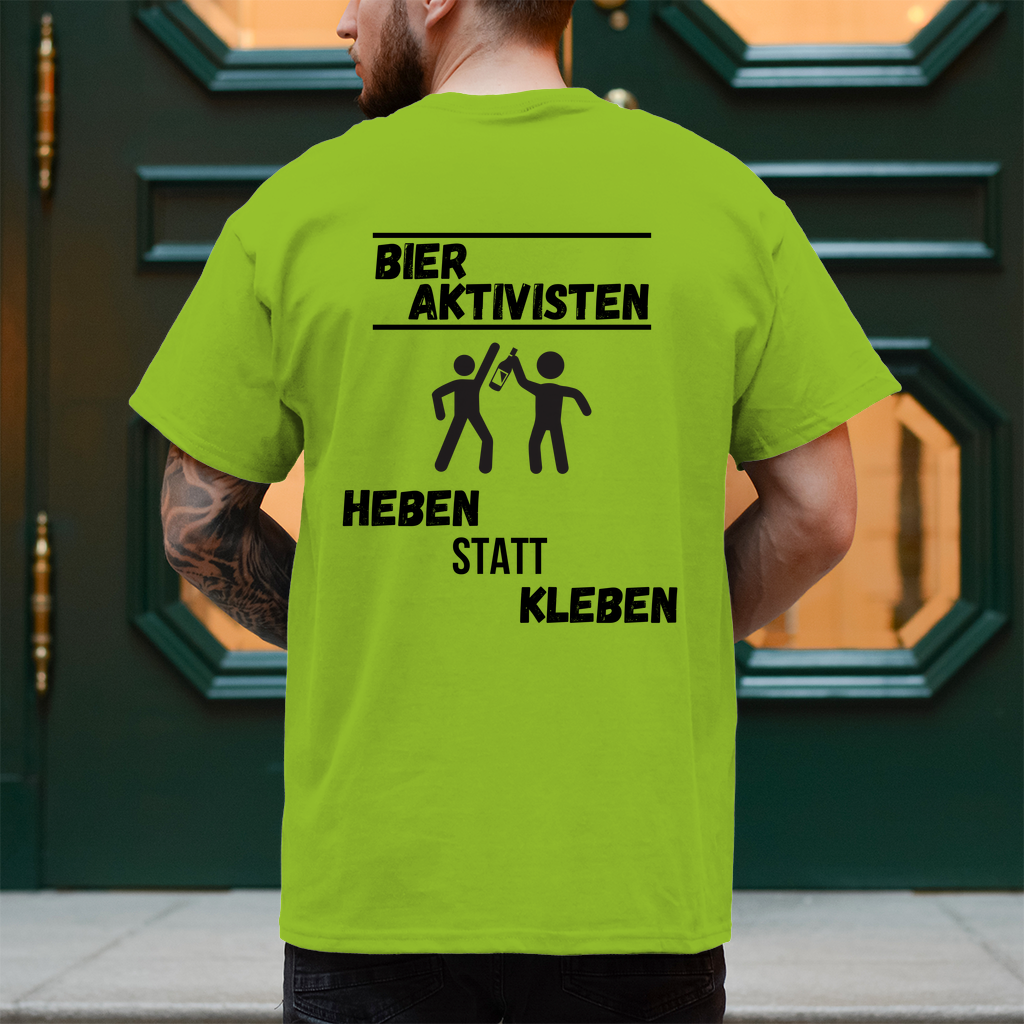 Premium T-Shirt "Bier Aktivisten" (Backprint)